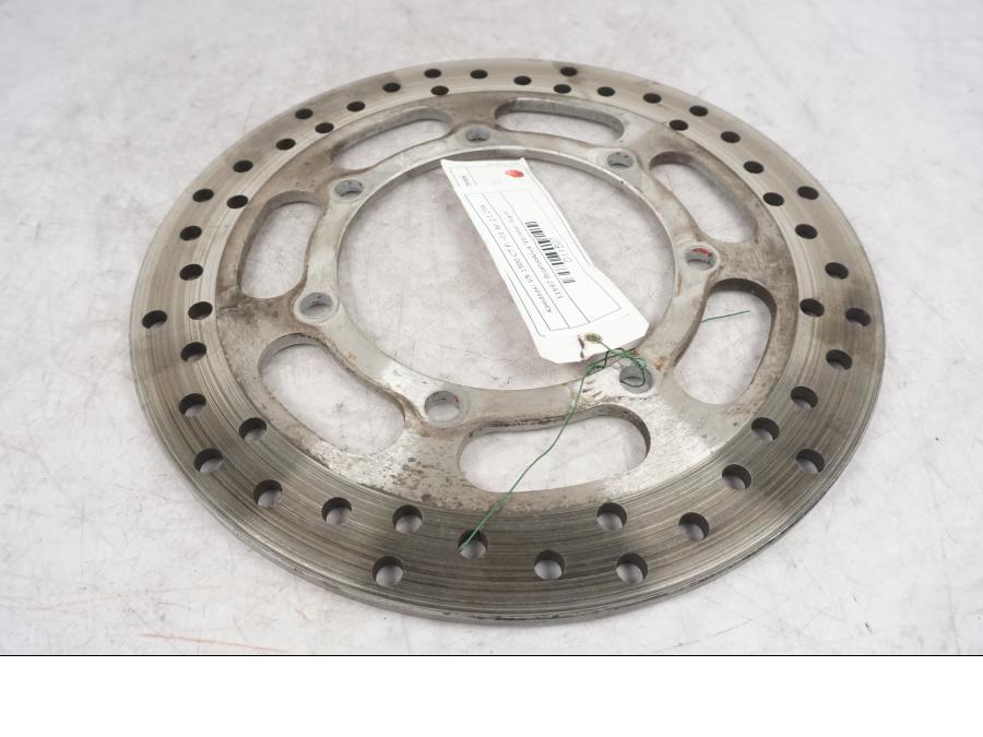 Framsidan på Bromsskiva från en Kawasaki VN 1500 Classic Tourer -2001 motorcykel.