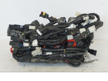 Snett uppifrån på Kabelstam från en Yamaha X-Max 250 -2016 scooter.