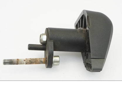 Vänster sida på Kraschpuckar från en Kawasaki Z 1000 -2014 motorcykel.