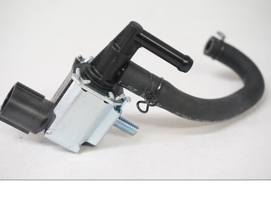 Framsidan på Luftventil från en Kawasaki Z 900 -2020 motorcykel.