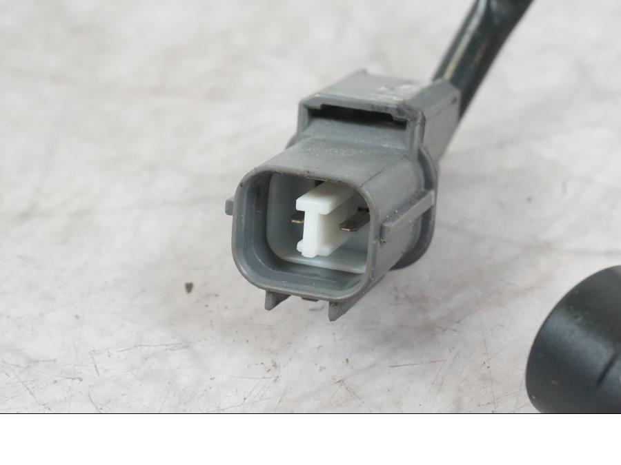 Vänster sida på Kamaxelsensor från en Kawasaki ZX-6R -2006 motorcykel.