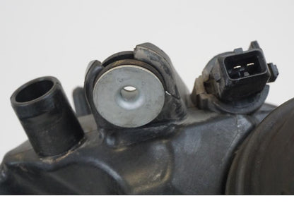 Höger sida på Luftburk från en BMW R 1250 GS -2019 motorcykel.