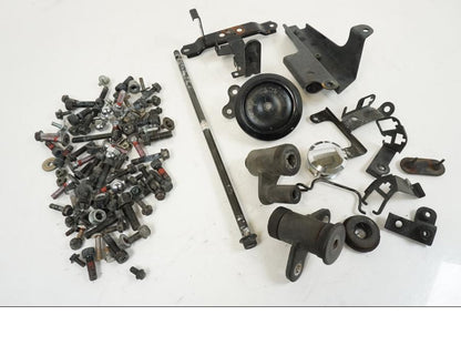 Framsidan på Skruv / Mutter etc från en Kawasaki VN 1500 Mean Streak -2002 motorcykel.