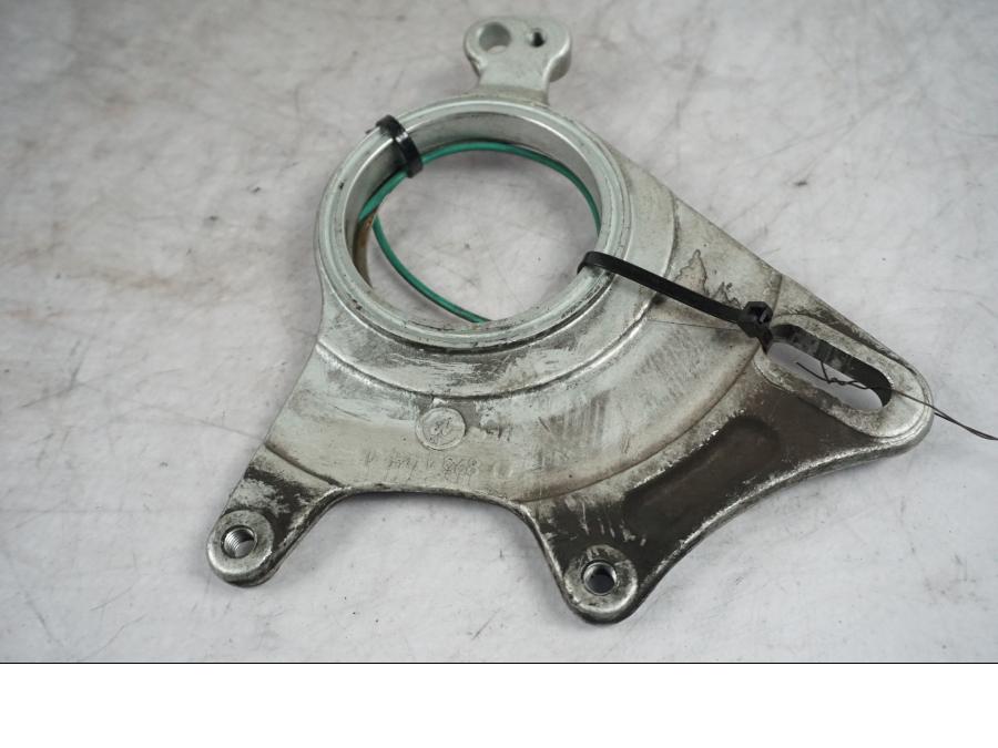 Vänster sida på Bromsoksfäste från en Ducati Monster 796 -2013 motorcykel.