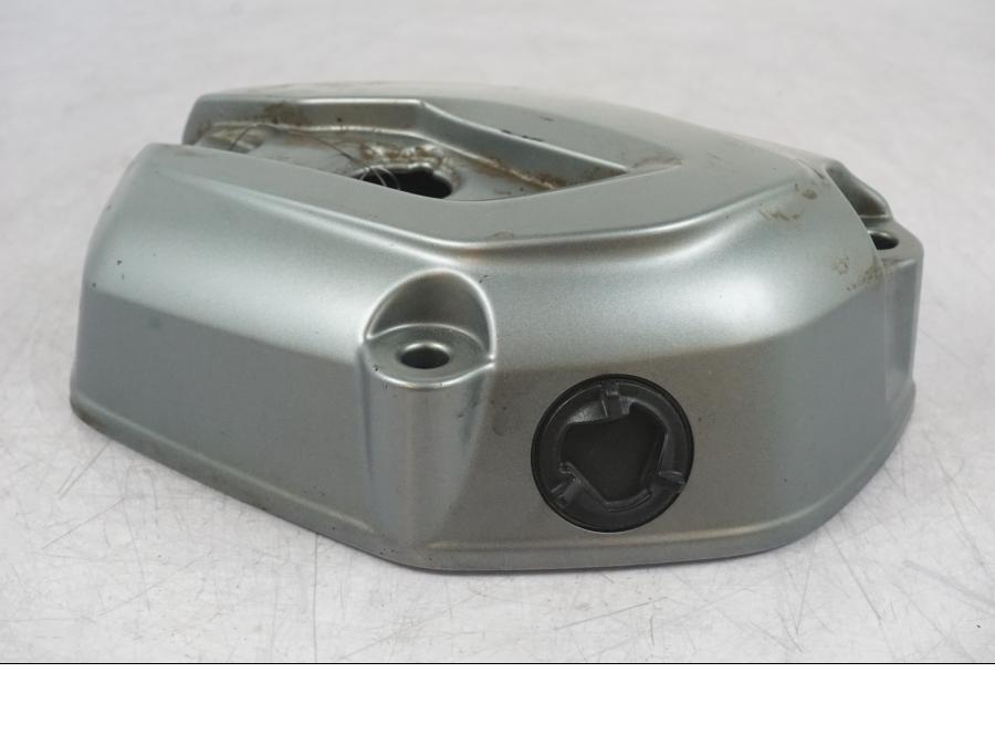 Höger sida på Ventilkåpa från en BMW R 1200 GS -2018 motorcykel.