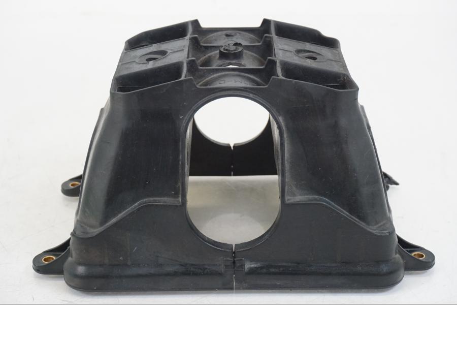 Vänster sida på Luftintag från en Ducati Streetfighter V4 -2020 motorcykel.