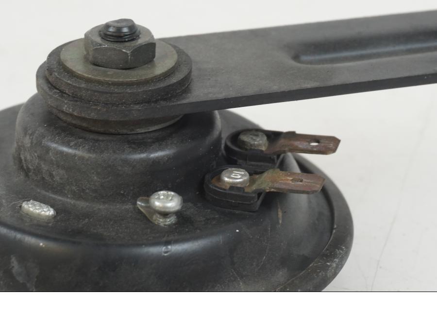 Snett uppifrån på Signalhorn / Tuta från en Suzuki GSX-R 1000 -2007 motorcykel.