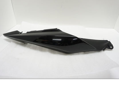 Framsidan på Bakvinge från en Suzuki SV 1000 -2007 motorcykel.