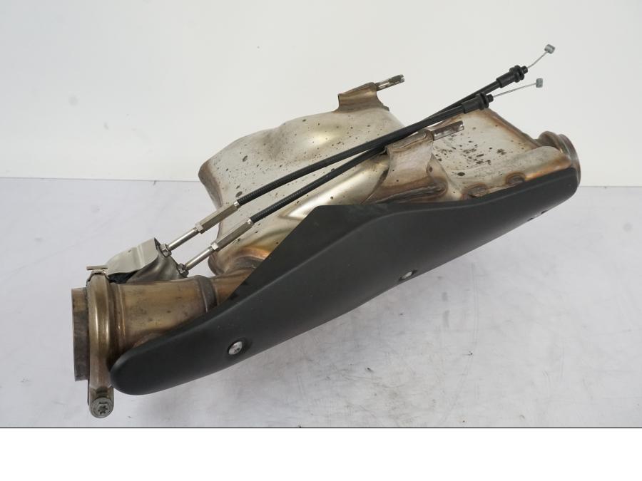 Framsidan på Mellanburk från en KTM 1290 Super Duke -2019 motorcykel.