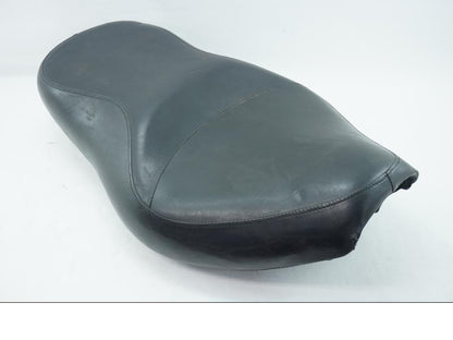 Framsidan på Sadel från en Kawasaki Vulcan 800 Drifter -1999 motorcykel.