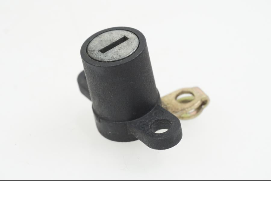 Baksidan på Låssats från en Yamaha XJ 900 -1997 motorcykel.