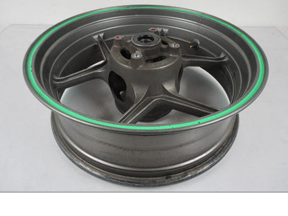 Extrabild5 på Fälg från en Kawasaki ZX-6R -2005 motorcykel.