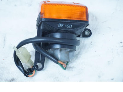 Vänster sida på Blinkers från en Honda XL 600 V -1994 motorcykel.