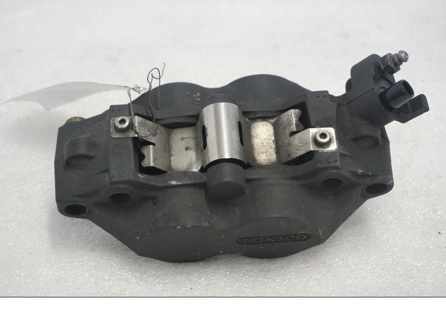 Höger sida på Bromsok från en BMW K 1300 R -2011 motorcykel.