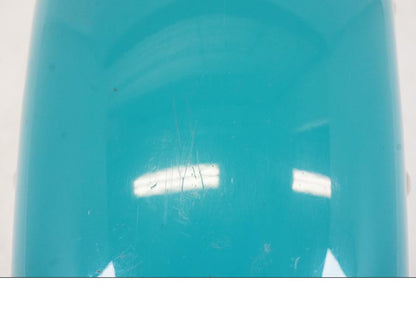 Snett uppifrån på Framskärm från en Kawasaki VN 800 -2000 motorcykel.