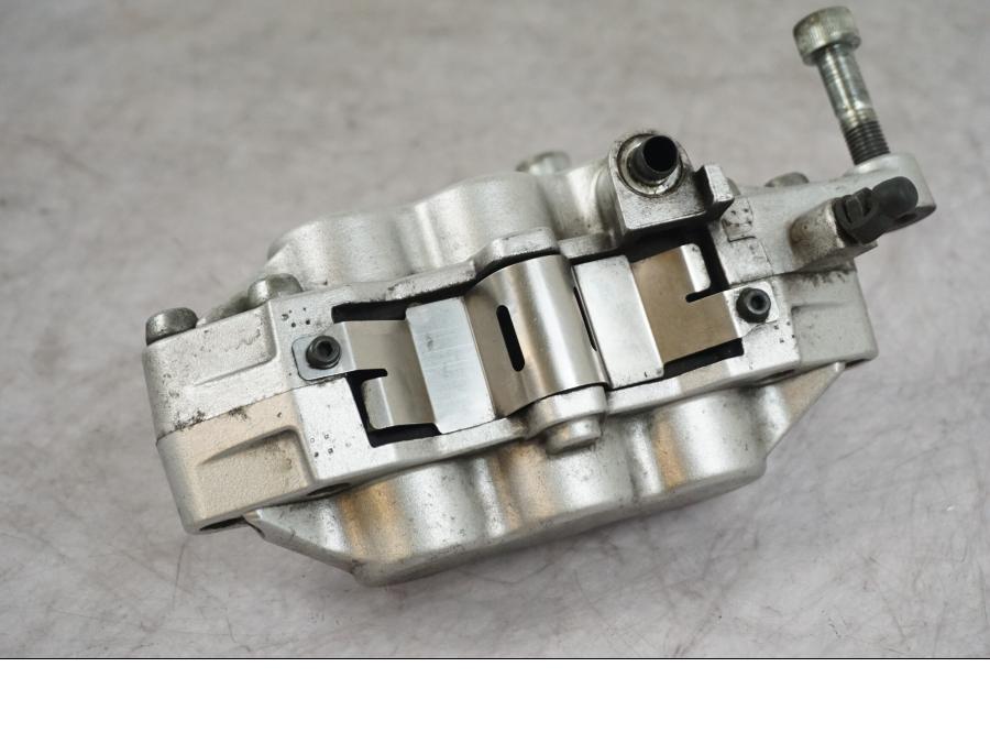 Snett uppifrån på Bromsok från en Kawasaki VN 1500 Mean Streak -2002 motorcykel.