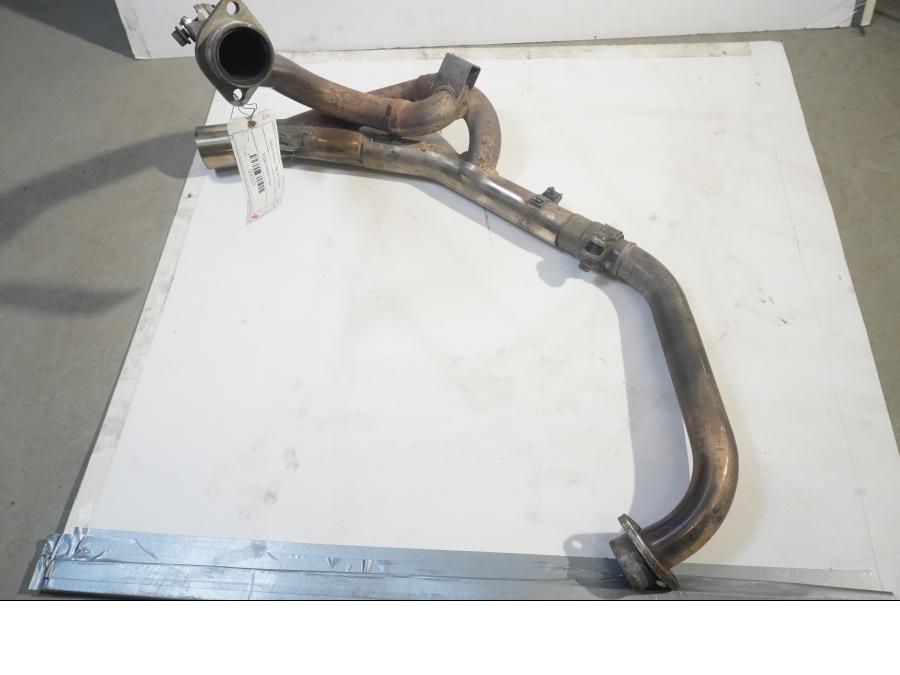 Framsidan på Grenrör från en Suzuki SV 650 -2006 motorcykel.