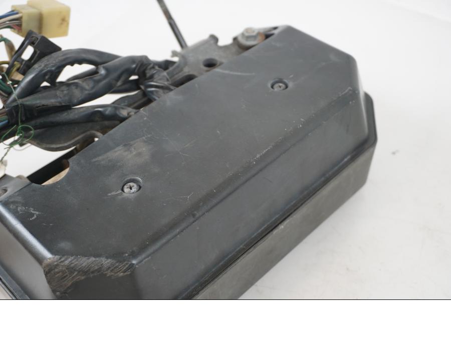 Extrabild2 på Instrumentpanel från en Yamaha XJ 750 -1982 motorcykel.