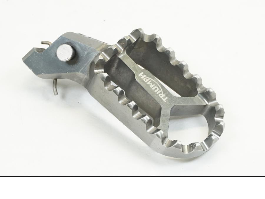 Baksidan på Fotpinne från en Triumph Tiger 1200 -2018 motorcykel.