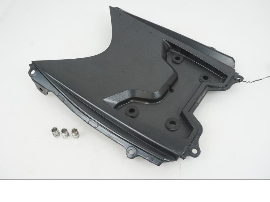 Baksidan på Undertail från en Suzuki GSX-R 750 -2009 motorcykel.