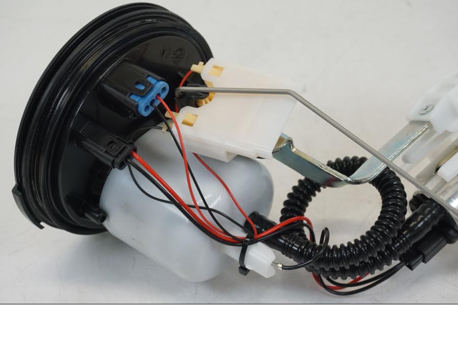 Baksidan på Bensinpump insprut från en BMW R 1250 GS -2019 motorcykel.