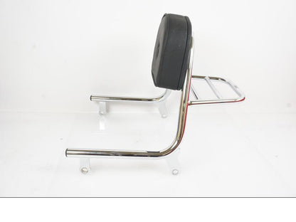 Höger sida på Sissybar från en H-D Fat Boy -2019 motorcykel.