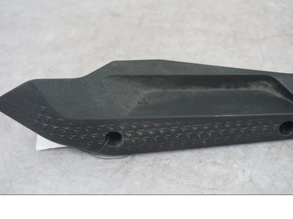 Höger sida på Bakvinge från en KTM 1290 Super Adventure S -2022 motorcykel.