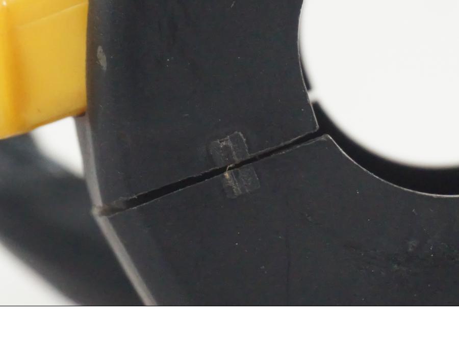 Extrabild2 på Styrelreglage från en Suzuki GSX 1300 RX -1999 motorcykel.