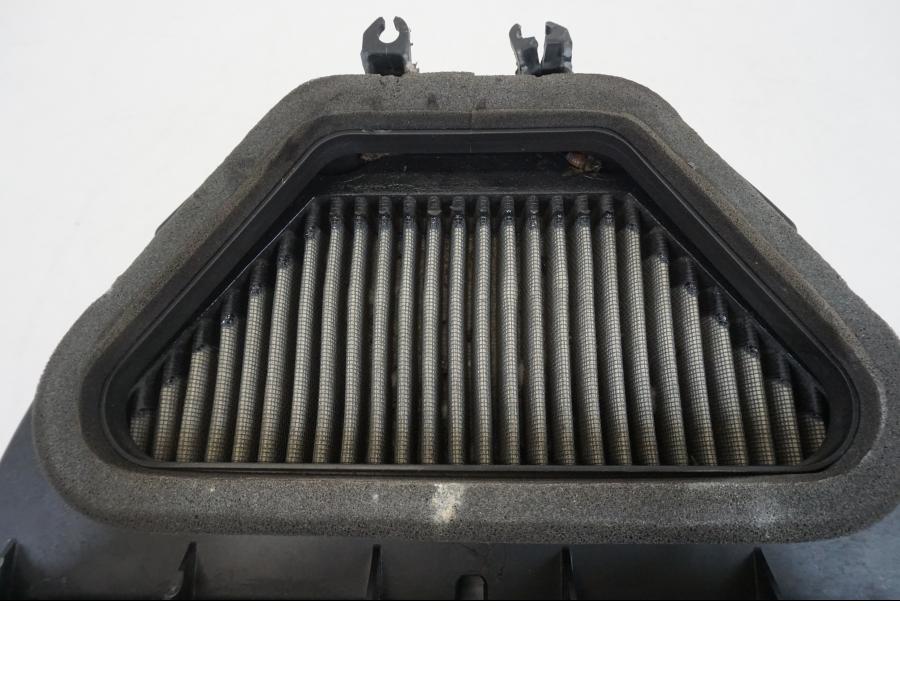 Extrabild5 på Luftburk från en Yamaha YZF 1000 R1 -2004 motorcykel.