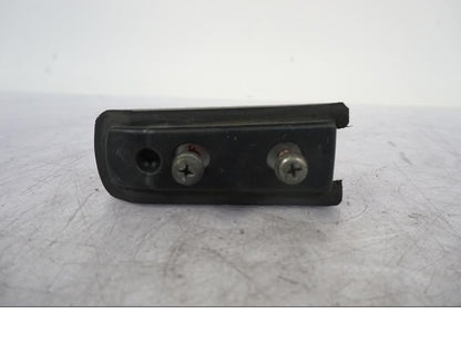 Baksidan på Fotpinnegummi från en Kawasaki ER-6F -2010 motorcykel.