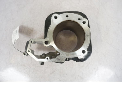 Snett uppifrån på Cylinder från en BMW R 1200 GS -2010 motorcykel.