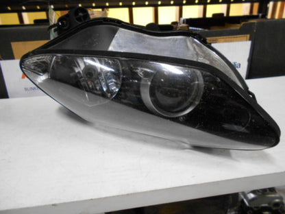 Framsidan på Strålkastare från en Yamaha YZF 1000 R1 -2007 motorcykel.