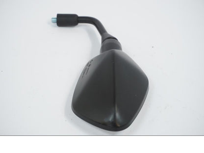 Vänster sida på Backspegel från en Honda CB 650 R -2019 motorcykel.