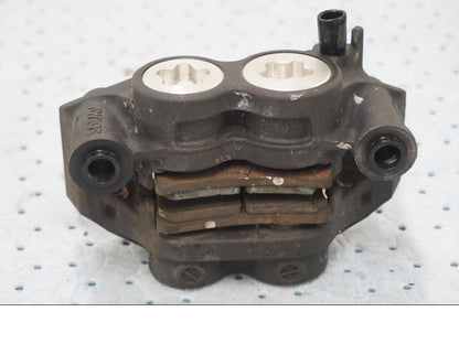 Baksidan på Bromsok från en Yamaha MT-09 Tracer -2019 motorcykel.