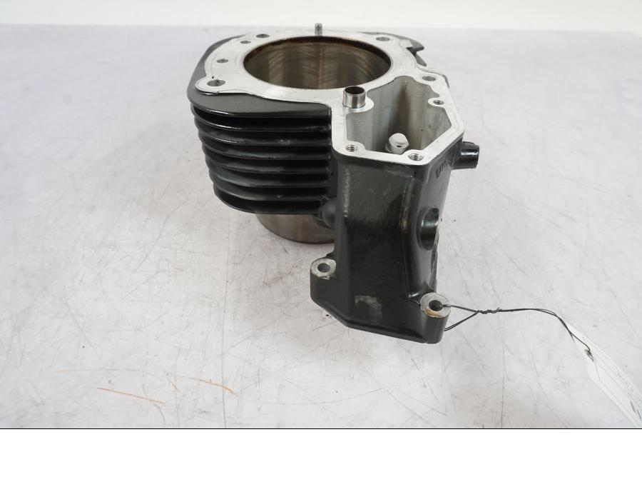 Framsidan på Cylinder från en BMW R 1200 GS -2010 motorcykel.