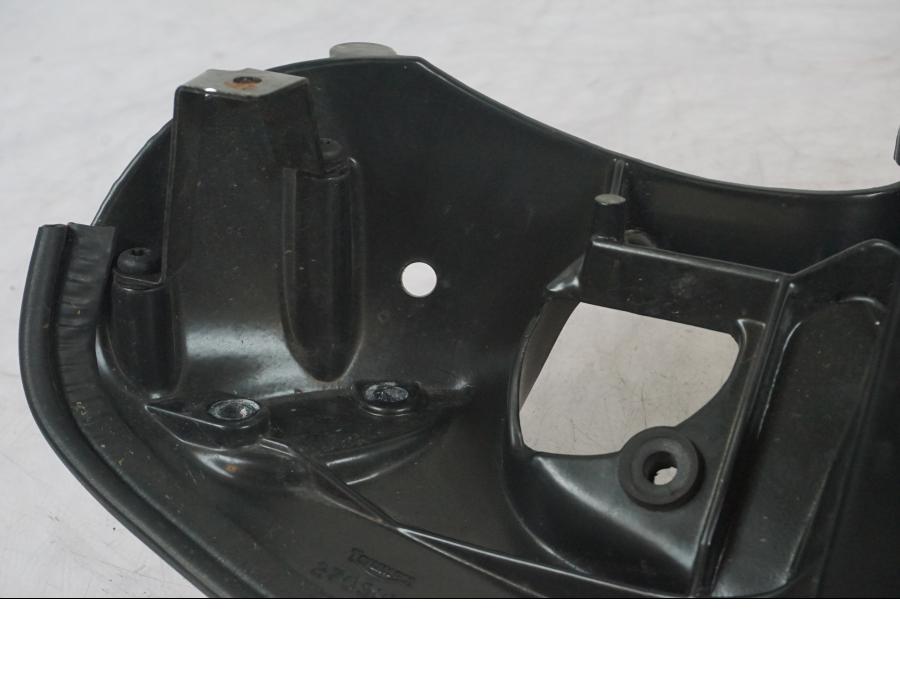 Extrabild5 på Toppkåpstag från en Triumph Daytona 955I -2000 motorcykel.