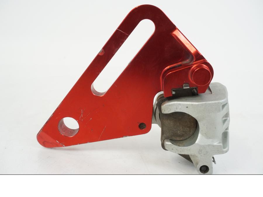 Snett nerifrån på Bromsok från en AJP PR7 -2021 motorcykel.