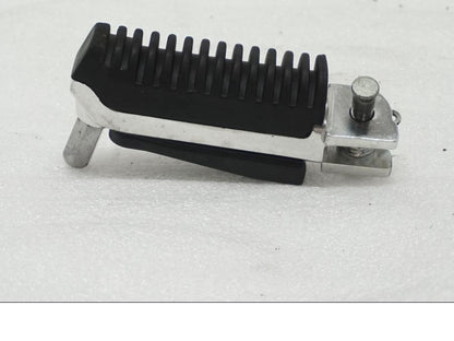 Baksidan på Fotpinne från en Suzuki GSX 1300 BK -2008 motorcykel.