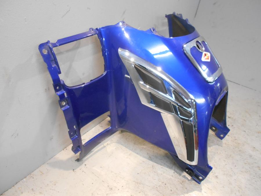 Höger sida på Bensintankskåpa från en Honda GL 1800 -2001 motorcykel.