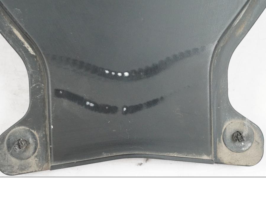 Vänster sida på Bakvinge från en Suzuki GSX-R 750 -2007 motorcykel.