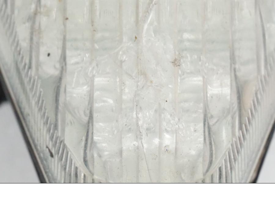 Snett nerifrån på Baklampa från en Yamaha YZF 1000 R1 -2007 motorcykel.