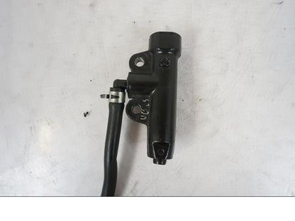 Höger sida på Bromshuvudcylinder från en KTM 125 Duke -2017 motorcykel.