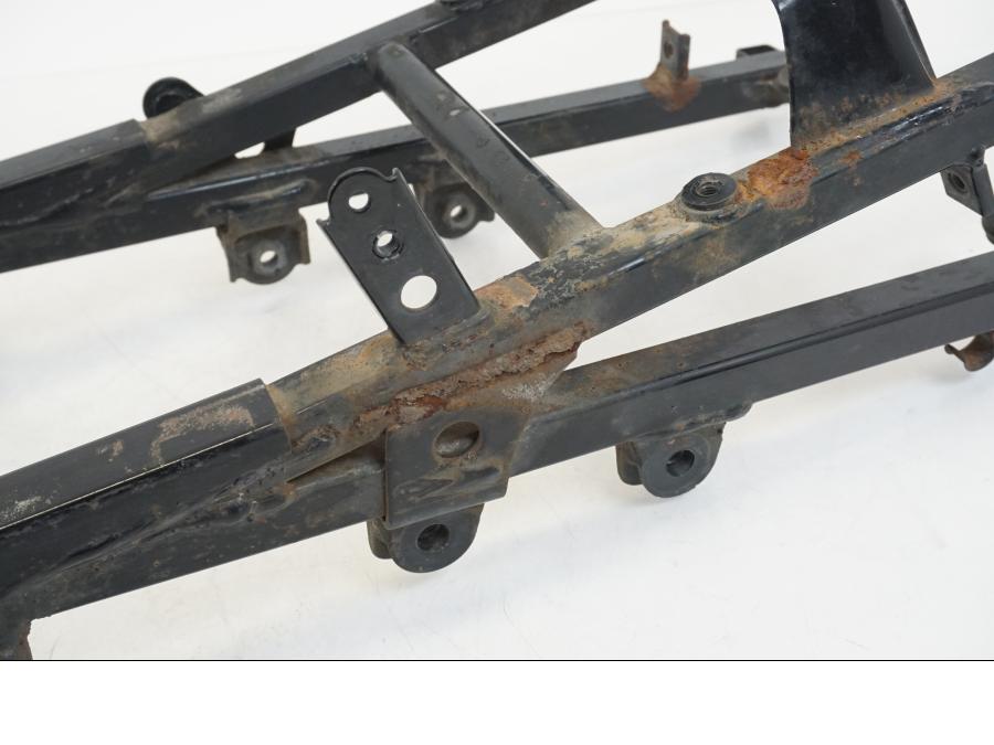 Höger sida på Bakram från en Honda NSR 125 -1991 motorcykel.