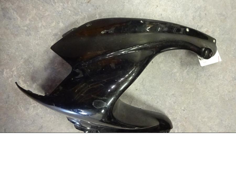 Baksidan på Toppkåpa från en Ducati 75 Sport -2001 motorcykel.