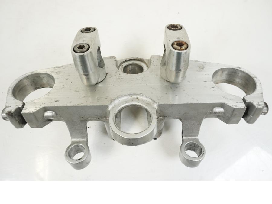 Höger sida på Gaffelkrona från en Yamaha XJR 1300 -2002 motorcykel.