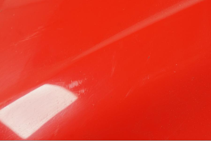 Snett nerifrån på Framskärm från en Honda CBR 600 -1999 motorcykel.