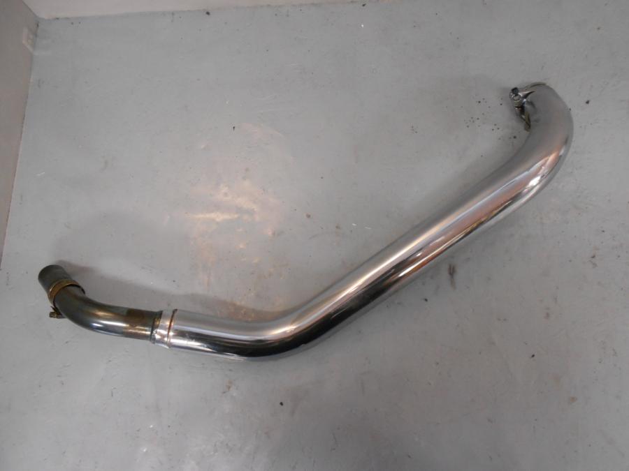 Framsidan på Grenrör från en Kawasaki VN 1500 Classic Tourer -2002 motorcykel.