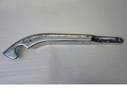 Framsidan på Bakskärmstag från en Suzuki VZ 800 -1998 motorcykel.