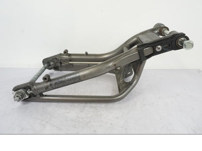 Vänster sida på Sving från en Kawasaki ER-6N -2012 motorcykel.