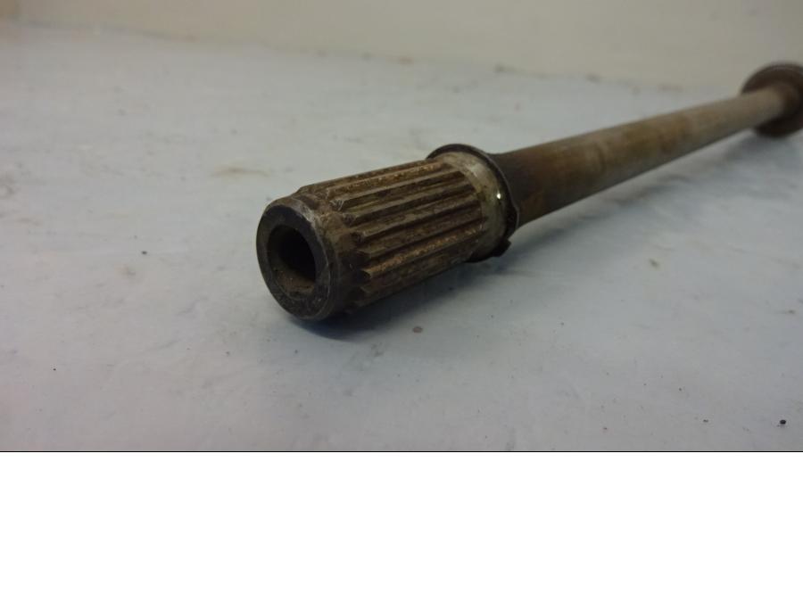 Höger sida på Kardanaxel från en Yamaha FJR 1300 -2003 motorcykel.